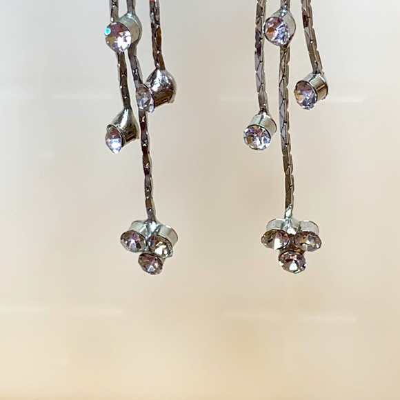 🐱Brand new Stainless Steel pretty sparkly earrings - Picture 3 of 5